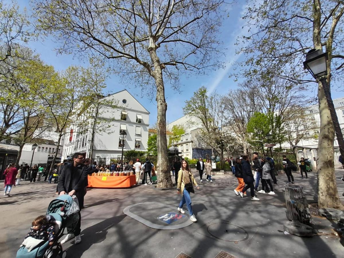 Ferienwohnung Studio Equipe Metro Abbesses A Montmartre Paris Exterior foto